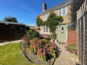 Cottage en-suite room with private lounge